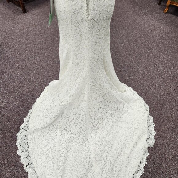 Bonny Bridal Gow 6803 Size 6 Ivory All Lace Fit & Flare Wedding Dress - Picture 6 of 6